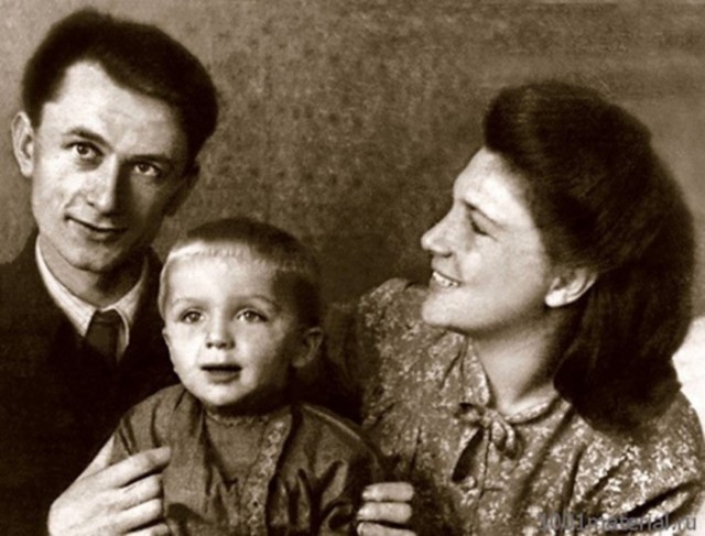 Потерял любимую жену, с которой прожил 38 лет, а единственный сын стал монахом и оставил без внуков