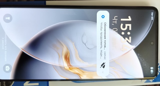 Tecno Camon 30. 12/256.