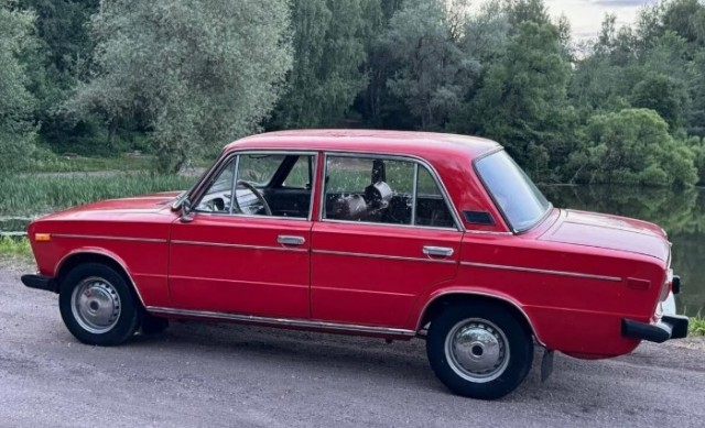 1984 Sbarro Super Eight. Осенних автофото пост.