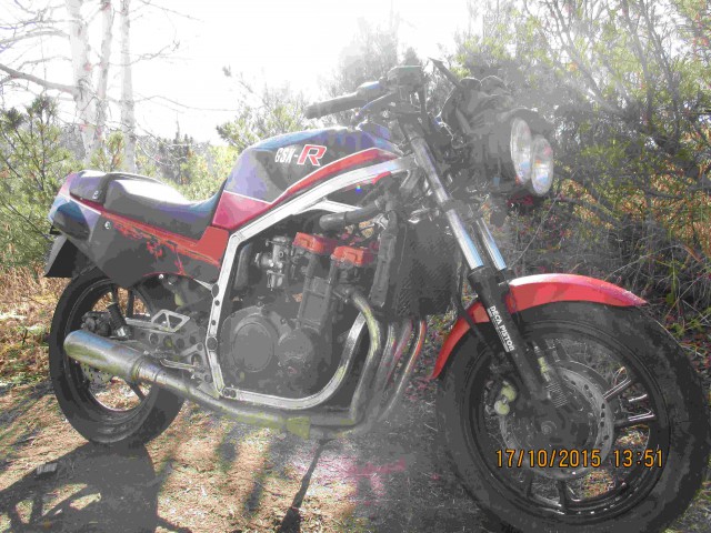 Любитель нерабочей мототехники. GSX-R 400