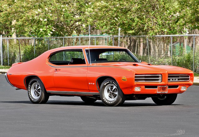 Американский софткор: опыт владения Dodge Charger 1971