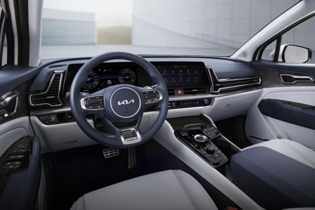 Kia Sportage в новом поколении получил замысловатый экстерьер