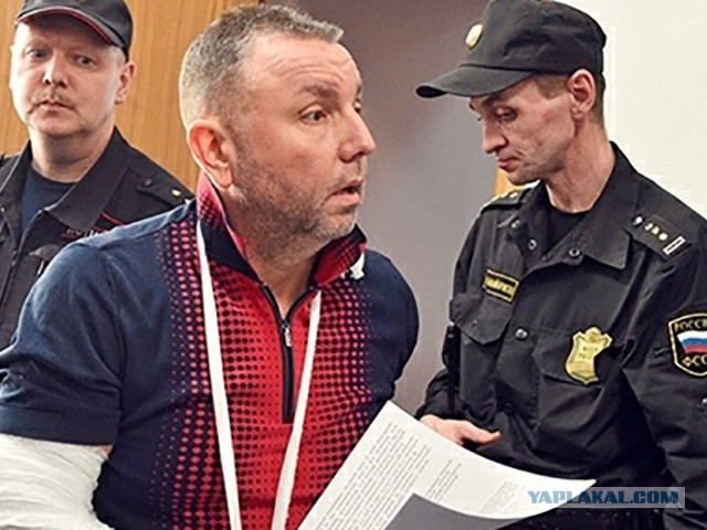 Родителей миллиардера и экс-сотрудника ФСБ Кирилла Черкалина выселяют из квартиры в Москве