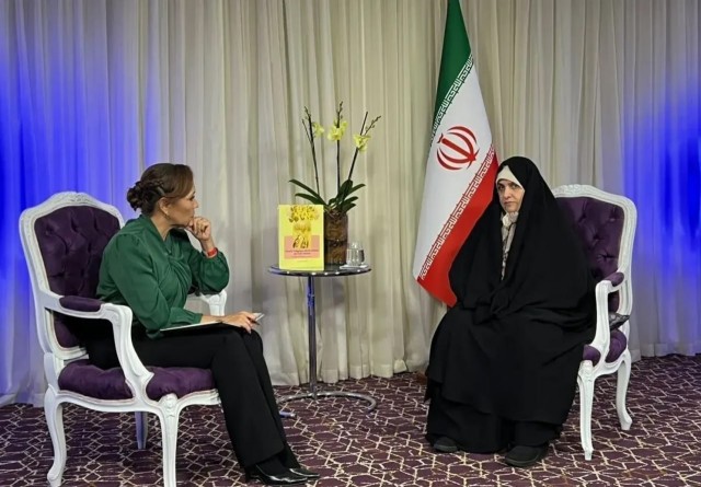 Жена президента Ирана назвала работу и учебу формой насилия над женщинами