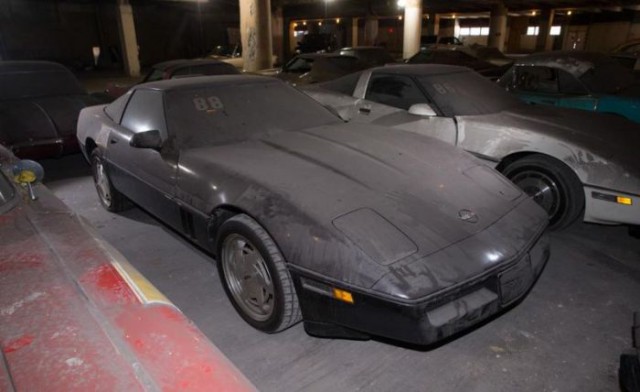 36 спорткаров Corvette