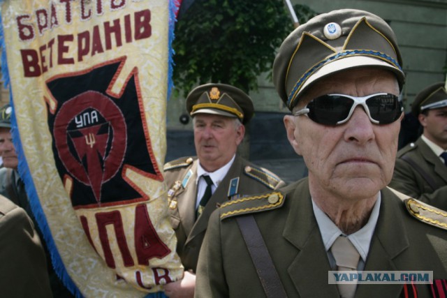 Памятник "Вежливым людям"