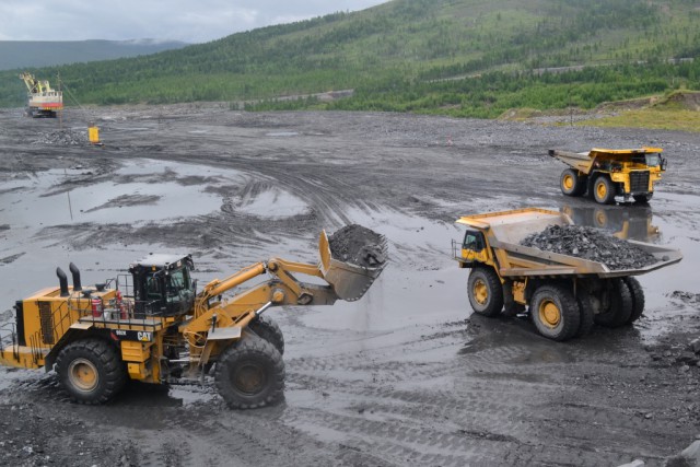 Как собирают карьерные самосвалы KOMATSU 930E