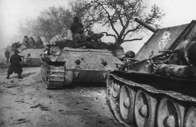 СУ-100 или Jagdpanther: лучшая противотанковая САУ Второй мировой?