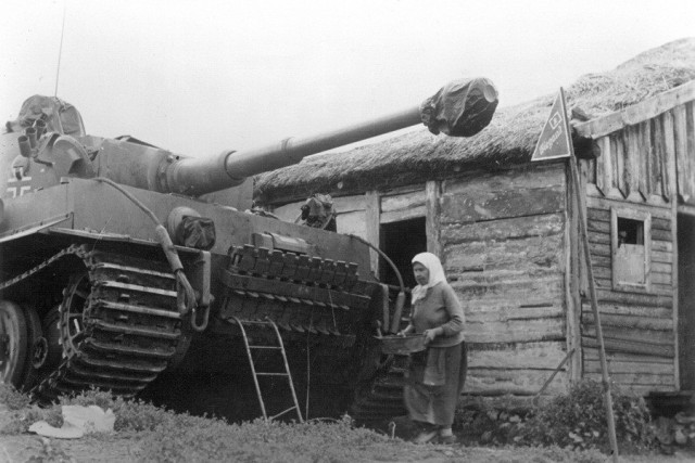 История в фотографиях