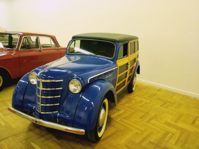 Про выставку редких и антикварных автомобилей