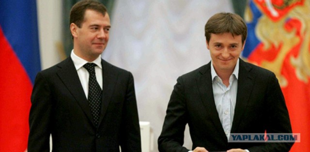 Я вот Путина и чиновников просто обожаю!