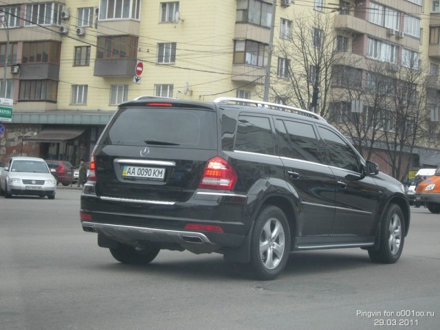Улыбайтесь вас снимают (с). Кабминовский чинуша