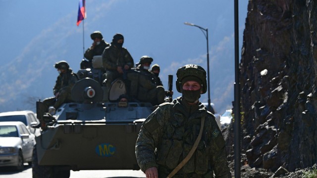 Пашинян ожидает от российских миротворцев действий по стабилизации ситуации в Нагорном Карабахе