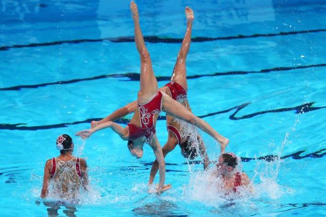 Девушки в спортивной форме - 4