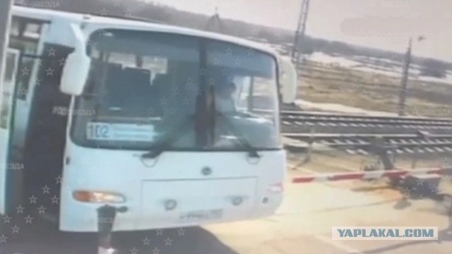Крупное ДТП на ж/д переезде в Ярославской области (село Берендеево)