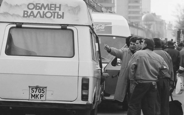 Интересные фотографии 1990-х 12.04.24