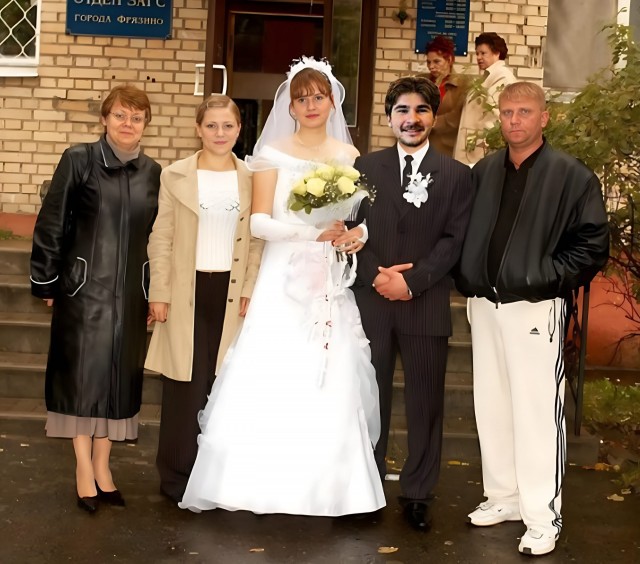 Подскажите, как ему отомстить бывшей?
