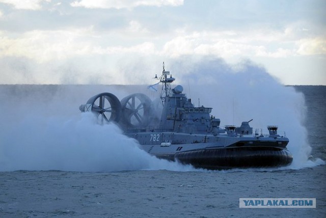 Боевые корабли НАТО зайдут в Черное море до ..