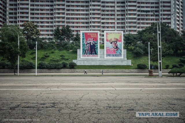 Контрабандные фотографии из Северной Кореи: Ким Чен Ын не одобряет!