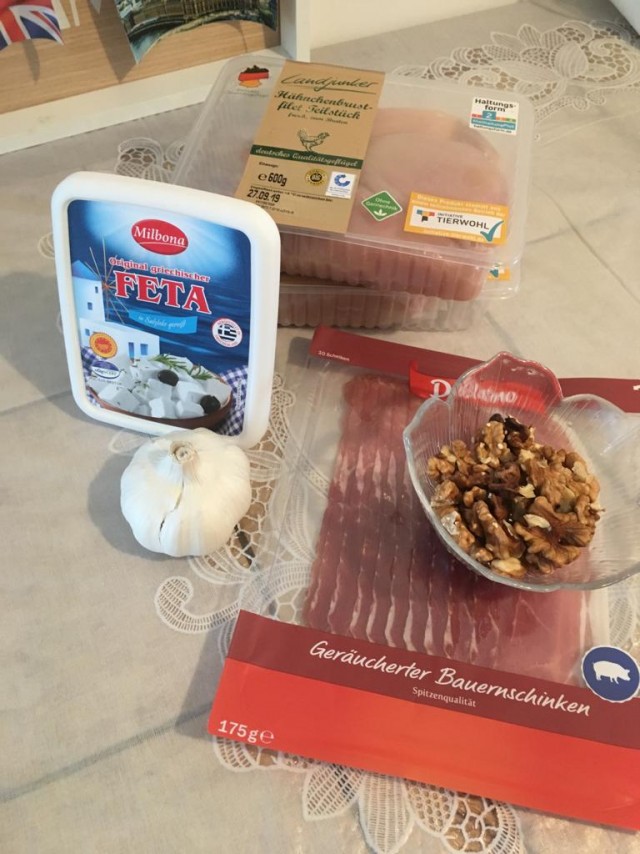 Куриные грудки в беконе