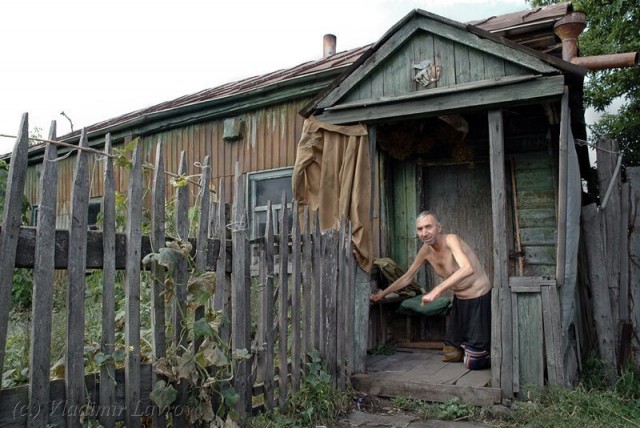100 честных фотографий России, которые вы никогда не увидите на открытках от уличного фотографа Александра Петросяна