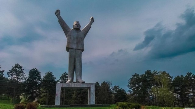 Четыре фотографии, ставшие скульптурами