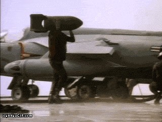 Очевидцы показывают последствия взрывов на авиабазе в Крыму