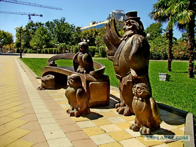 Необычные статуи мира