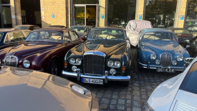 1960 Jaguar Mark II Beacham