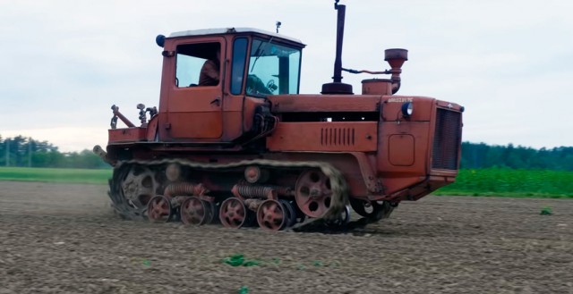 Пахарь