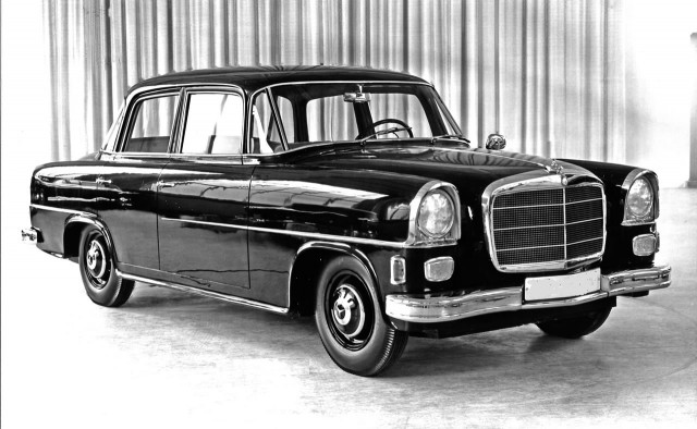 Игра на ЯПе: Угадай АВТО-9