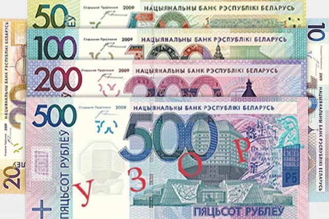 Кассир же должен всем и вся.