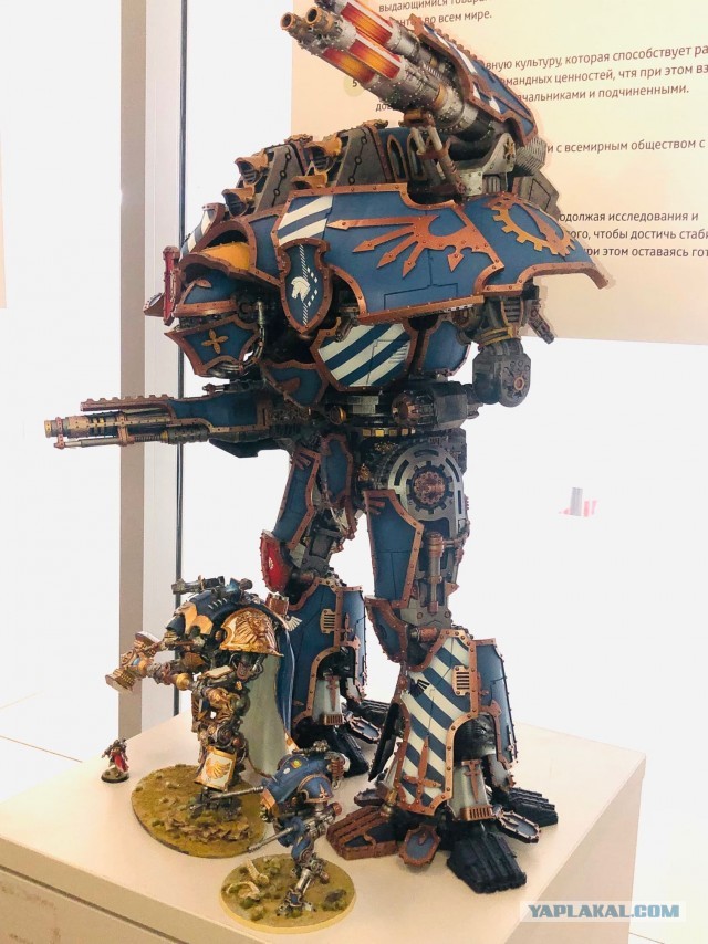 Warlord Titan. Сервиторим потихоньку