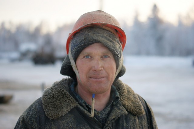 С Днём нефтяника!