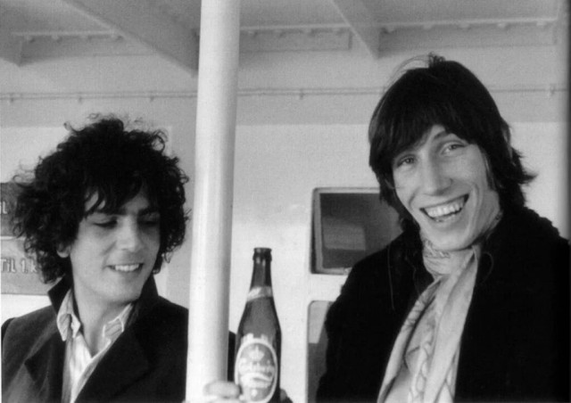 Roger Waters 8:0