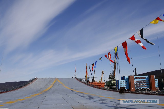 Авианосец «Адмирал Кузнецов». Или как его ласково называют моряки - "Кузя"