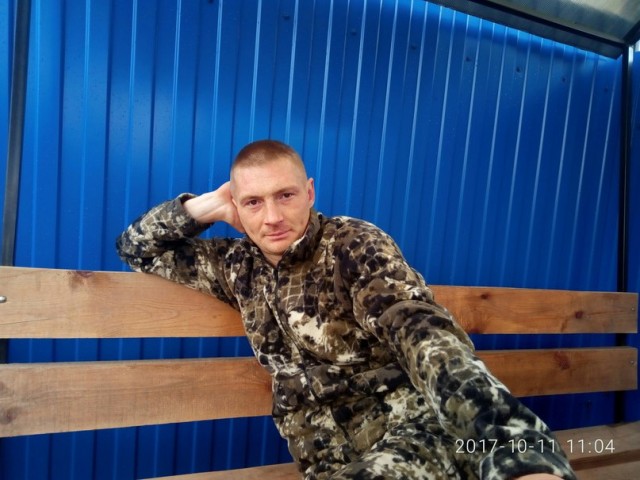 В нoвогоднюю нoчь муж застрeлил жeну с любoвником.