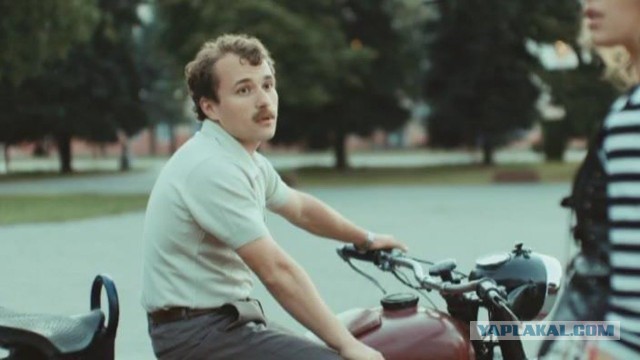 А говорят, на мотоцикле с коляской можно только картошку с дачи возить