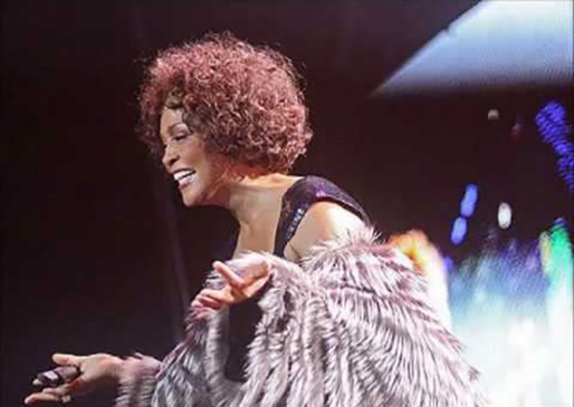 Кто из звезд эстрады выступал под фонограмму и почему они на это шли: 7 самых знаменитых «фанерщиков