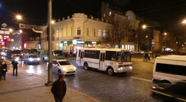 Взбунтовавшаяся  Нацгвардия онлайн трасляция