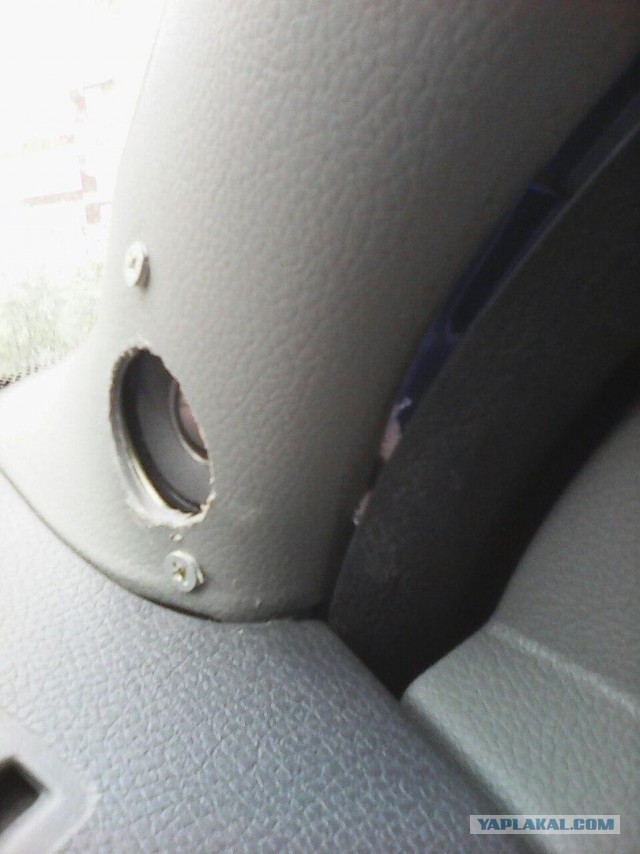 Как владелец Логана автозвук доводил до ума