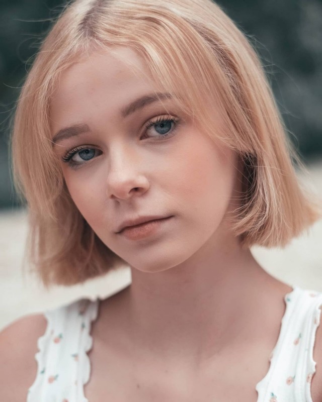 Милые дамы на Понедельник