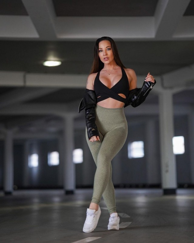 Спортивные барышни