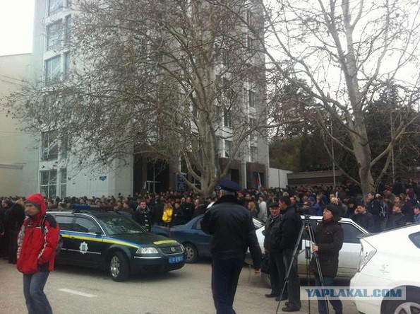 Депутаты продают Севастополь нацистам?