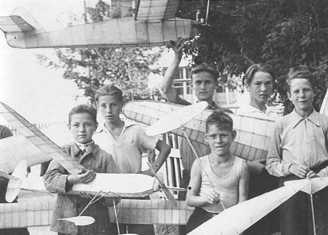 Фотографии из прошлого нашей страны - 26
