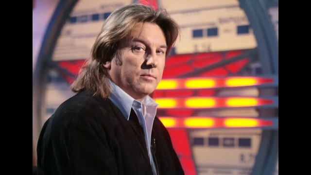 Куда движется Земля?