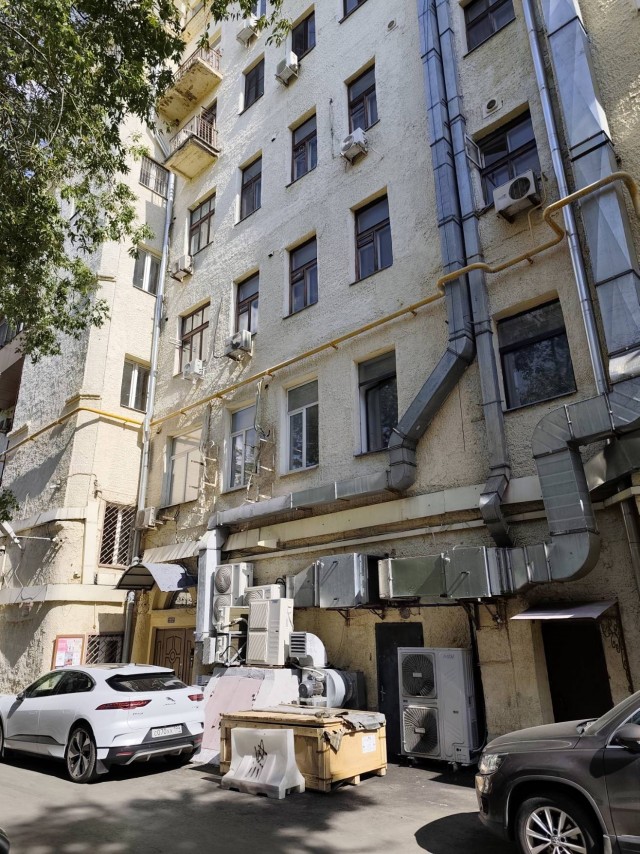 Шляюсь по Москве (задворки Тверской).