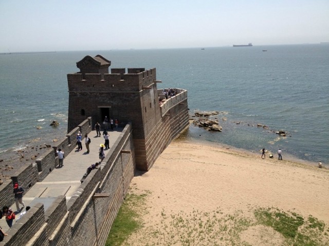 Место, где Великая китайская стена встречается с м