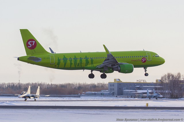 Пополнение ВВС России: 8 новых самолетов за один день