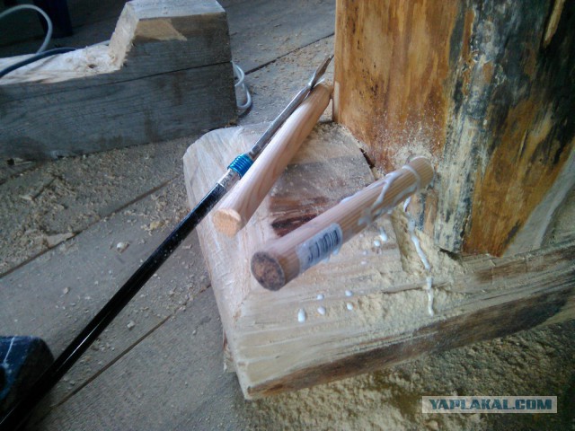 Лавка из березового бревна